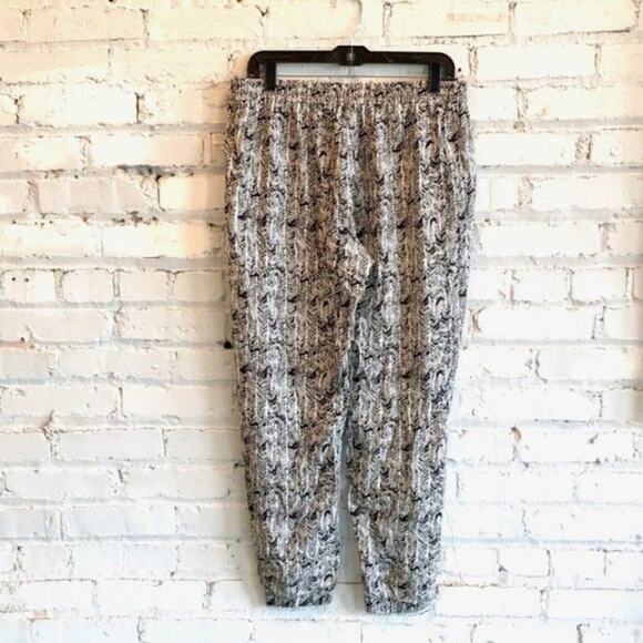 No Bounderies pull-up joggers. Rayon. Sz LARGE - Picture 7 of 8